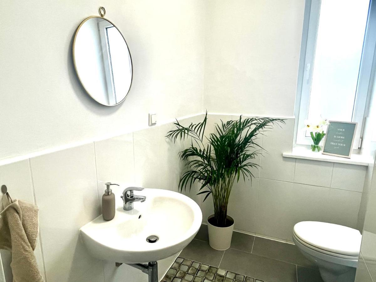 Design Apartment - Parking - Kingsize-Bett - 2X Bad - Zentrum Hannover Exterior foto